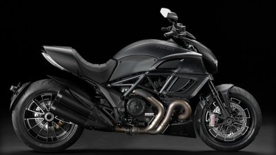 ducati_diavel_12.jpg