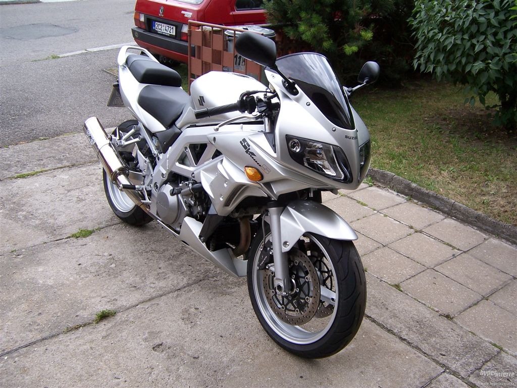 1767182-suzuki-sv-1000-s-2.jpg