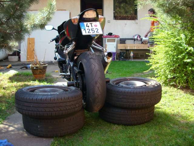 gsxr0002.jpg