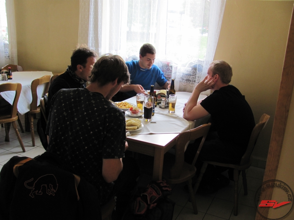 2011_06_11_SV sraz - Zeliv (7)