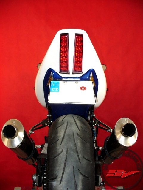 Suzuki_sv650,1000_03-_seat_open_street_holders3