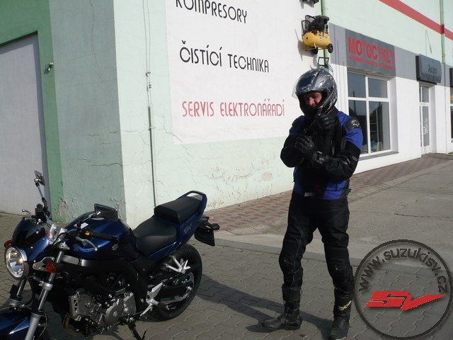 Suzuki 076