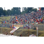 Paddock + tribuny