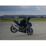 SV1000_stoppie1