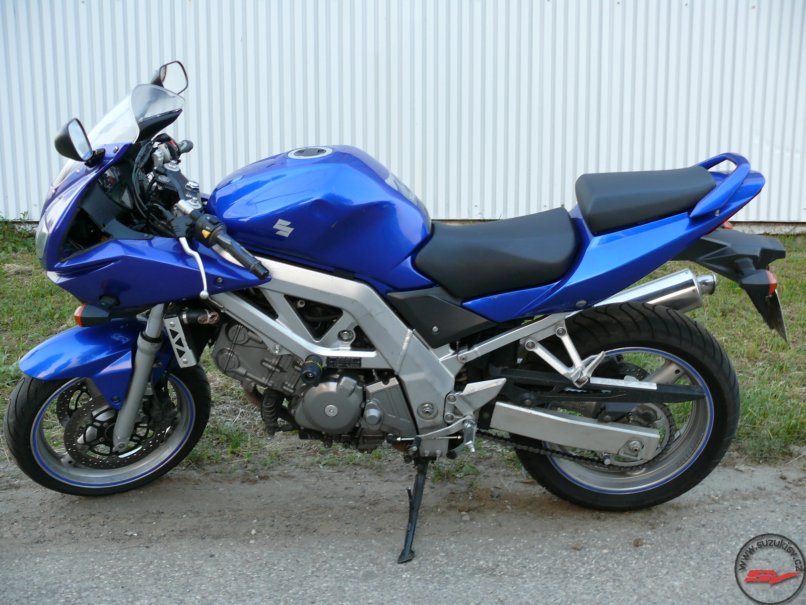 P1000857