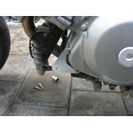 Levý přední držák